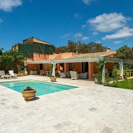 Toren Notteri Con Piscina Villa Simius
