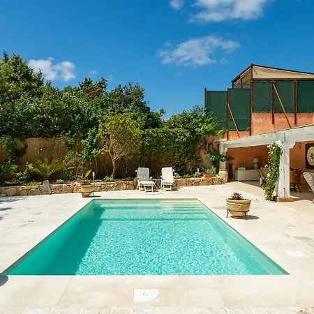 Toren Notteri Con Piscina *