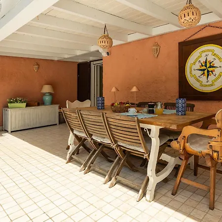 Toren Notteri Con Piscina